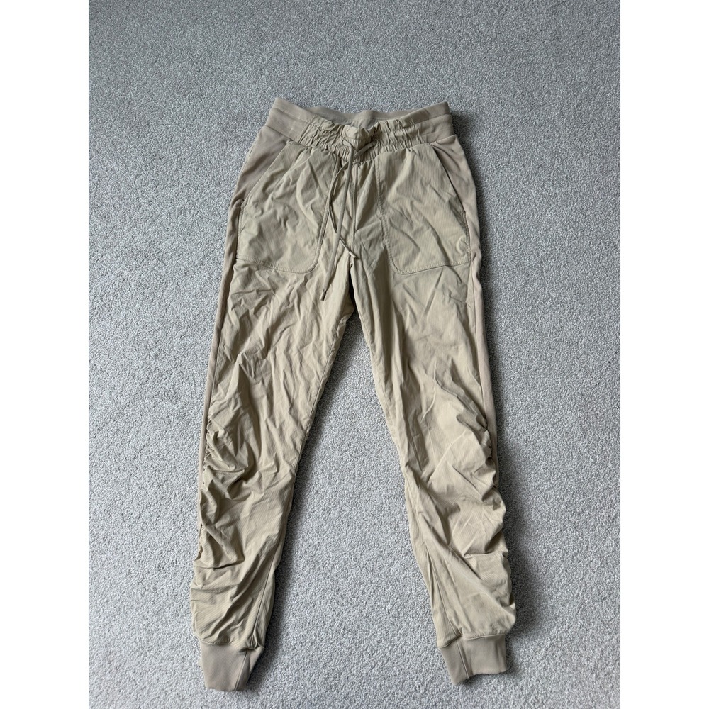 Lululemon Size 6 Beyond the Studio 7/8 Jogger Trench (First Release) W5DD6S - Picture 6 of 9